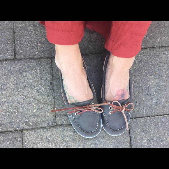 Women’s Rock & Candy slip ons size 6.5 - Picture 3 of 4